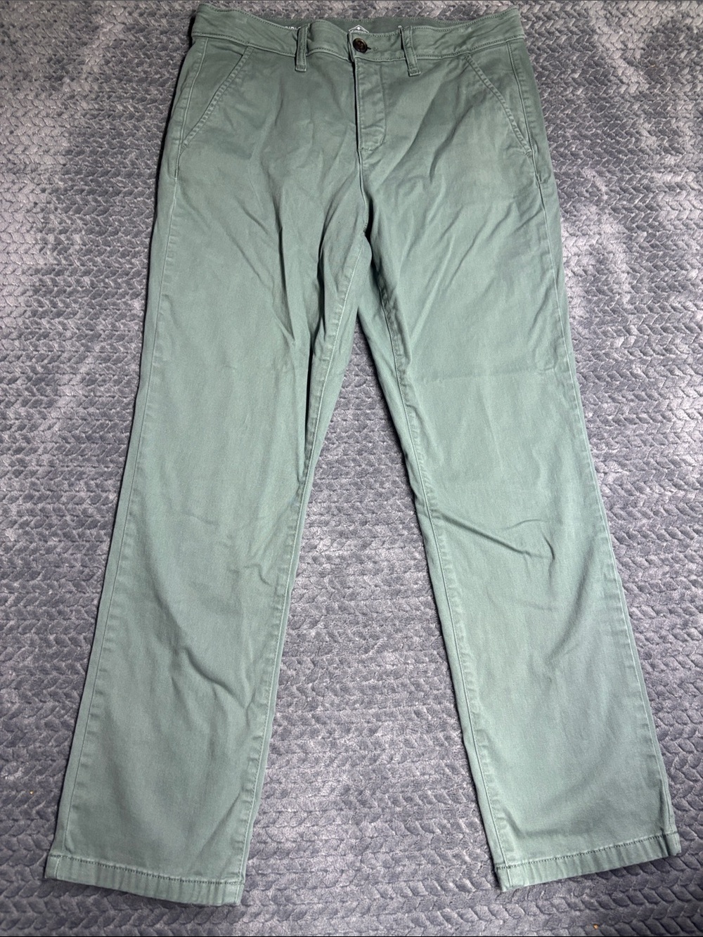 St. John's Bay Girlfriend Mint Green Cropped Chinos